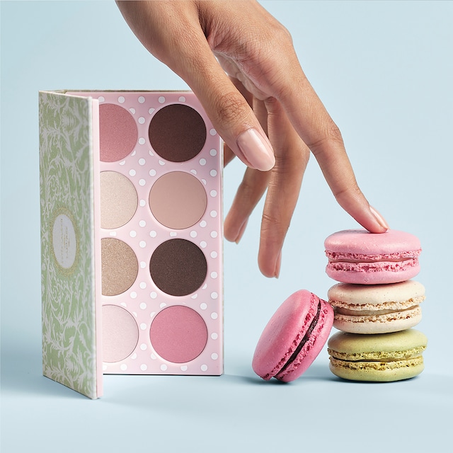 Estée Lauder x Ladurée
