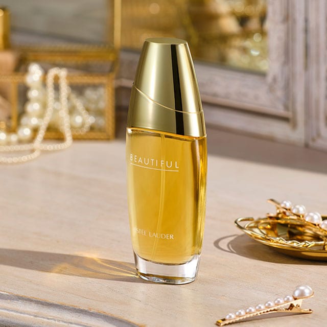  Estée Lauder x Ladurée