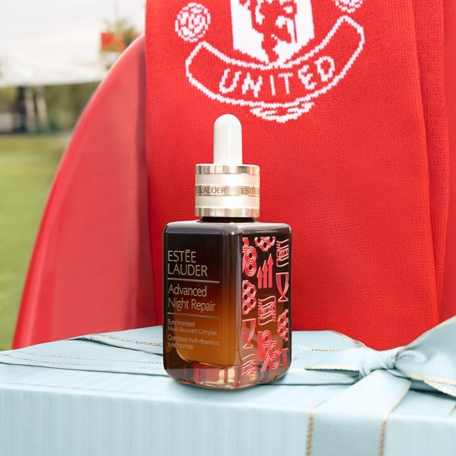 Estée Lauder X Manchester United