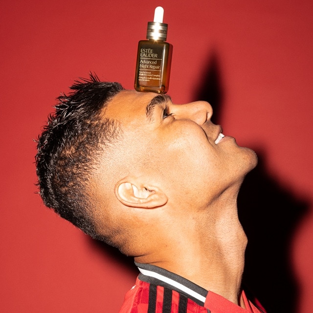 Estée Lauder X Manchester United