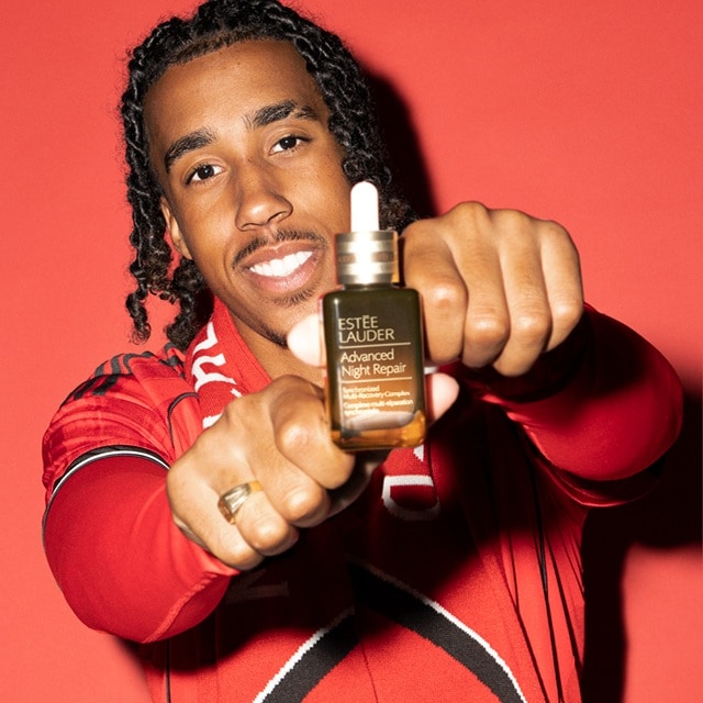 Estée Lauder X Manchester United