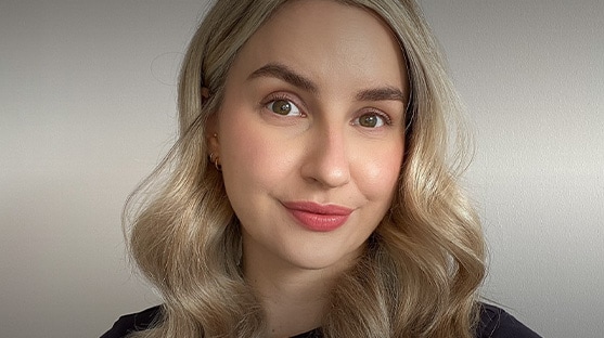 Pro Artist Emma Tilman with a soft matte, cloud skin makeup look. 