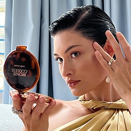 Grace Elizabeth stuns at Cannes 2022Estee Lauder brand ambassadors makeup looks on the Met Gala 2022 red carpet