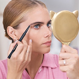 Brow expert Kristie Streicher does her brows
