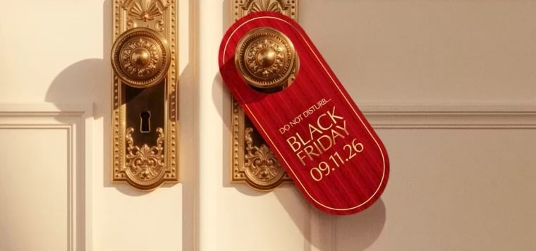 Door with Estee Lauder do not disturb sign for Black Friday